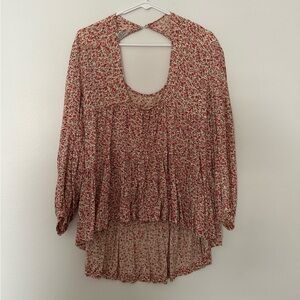 American Eagle Floral Red and Cream Top